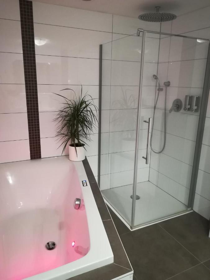Taunusrast-Usi Lägenhet Usingen Exteriör bild